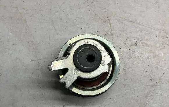 Volkswagen T-Cross Generator/alternator belt tensioner 04C109479