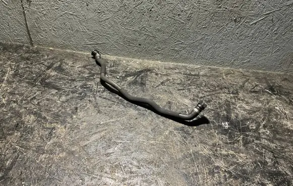 BMW 5 GT F07 Engine coolant pipe/hose