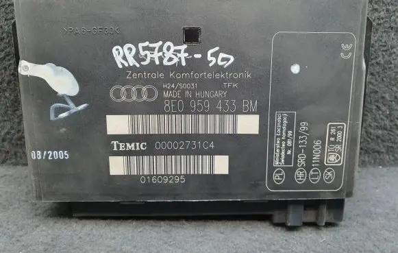 Audi A4 S4 B6 8E 8H Comfort/convenience module 8E0959433BM