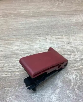Mercedes-Benz E W212 Engine bonnet (hood) release handle