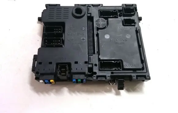 Peugeot 206 Comfort/convenience module 962713708003