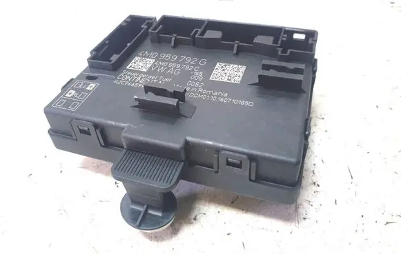 Audi A4 S4 B9 Door control unit/module 4M0959792G