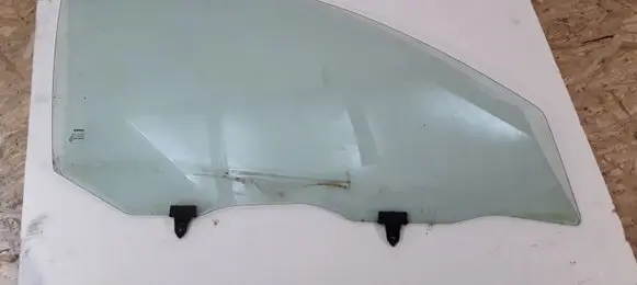 Nissan Primera Front door window glass four-door E643R00049