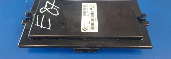 BMW 1 E81 E87 Light module LCM 6961130 532220811