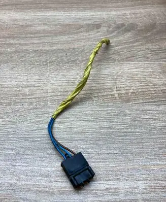 Mercedes-Benz C W202 Plug wire 0235459128 440352