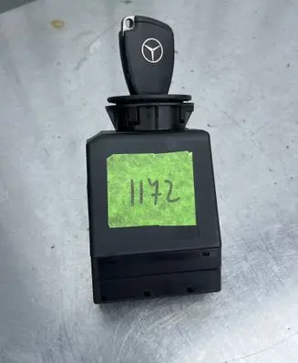Mercedes-Benz Sprinter W906 Ignition lock A9065454008 33003009