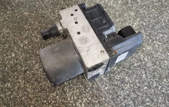 Volkswagen Phaeton ABS Pump 0265950105
