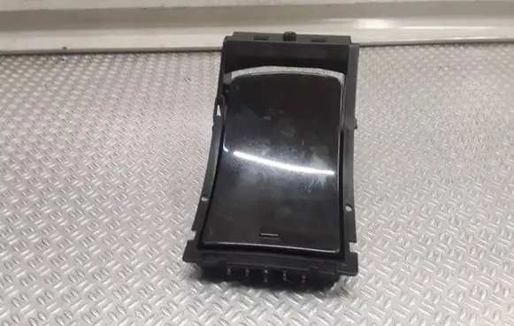 Peugeot 407 Cup holder 9683063577