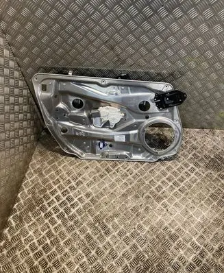 Mercedes-Benz E W212 Front door electric window regulator 2047202479 A2047202479