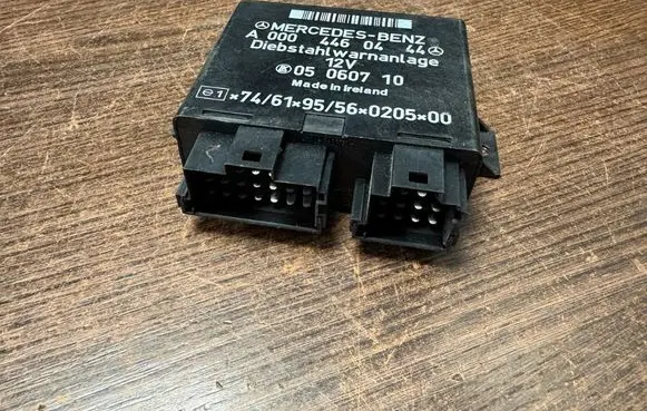 Mercedes-Benz Vito Viano W639 Alarm control unit/module 0004460444 A0004460444