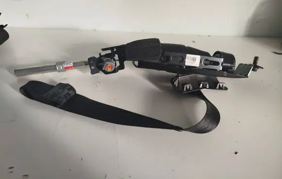 Volvo C30 Front seatbelt 9123536 616259500A 6272769
