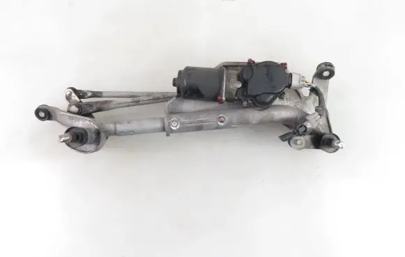 Honda CR-V Front wiper linkage 