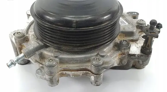 Mercedes-Benz GLK (X204) Water pump A6512007701