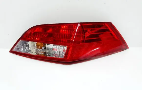Tailgate rear/tail lights