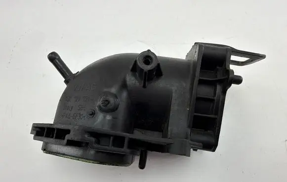 Volkswagen PASSAT B7 Air intake duct part 03C129721D