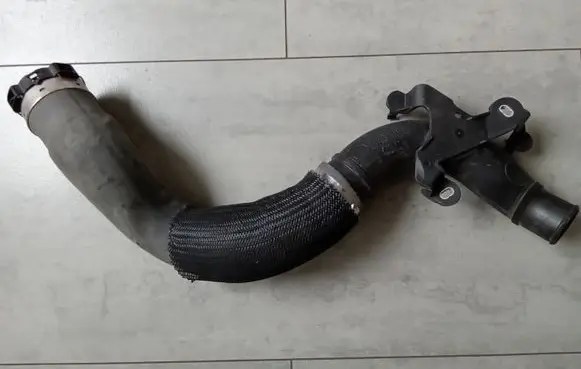 Renault Kangoo II Air intake hose/pipe 144608373R 27112171