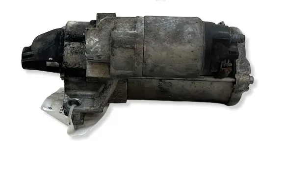 BMW 1 F20 F21 Starter motor 8571905