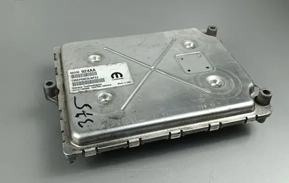 Jeep Grand Cherokee Engine control unit/module 68330924AA