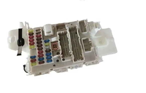 Suzuki Kizashi Fuse box set 01000C15 57L0 1694