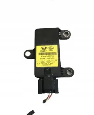 Hyundai i40 ESP acceleration yaw rate sensor 956902T250