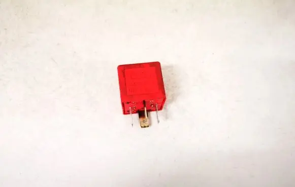 Volkswagen PASSAT B5 Other relay 443919578c 899519000