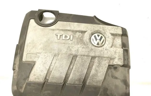 Volkswagen Tiguan Engine cover (trim) 03L103925
