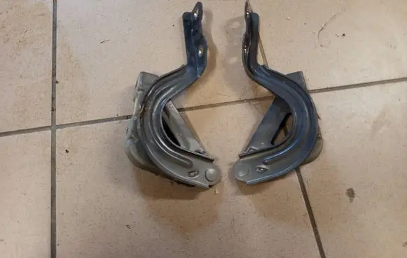 Hyundai Ioniq Engine bonnet/hood hinges