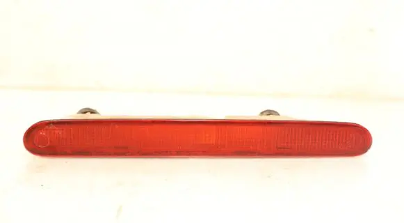 Third/center stoplight