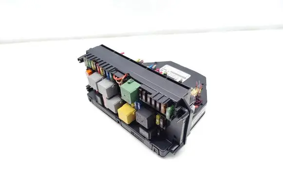 Mercedes-Benz C W205 Fuse module A2129005812 A2129015104 A2129025405