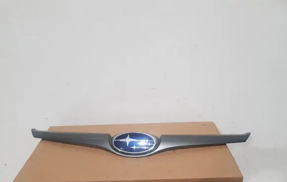 Subaru Impreza III Front bumper upper radiator grill 93013SA032