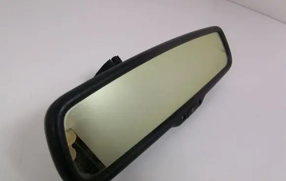 Rear view mirror (interior)