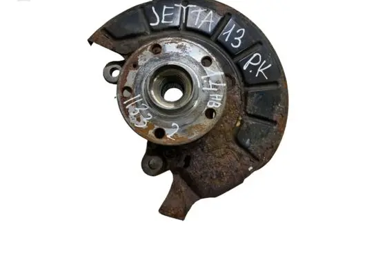 Volkswagen Jetta VI Front wheel hub