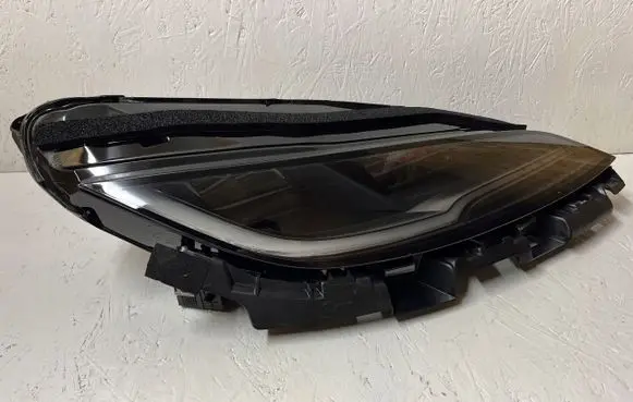 Tesla Model 3 Headlight/headlamp 1760889