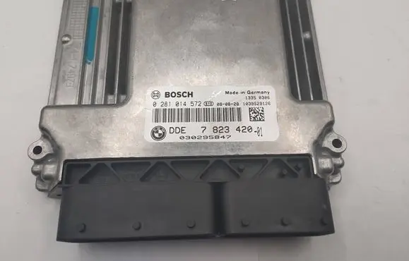 BMW 1 E81 E87 Engine control unit/module 0281014572 7823420 030295847