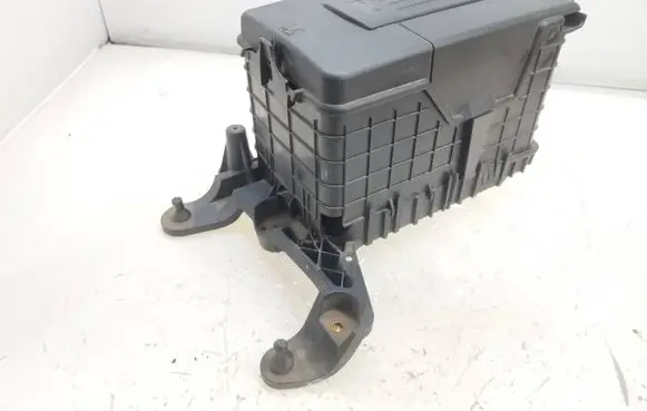 Volkswagen PASSAT B7 Battery box tray 1K0915333H 1K0915325B 3C0915443A