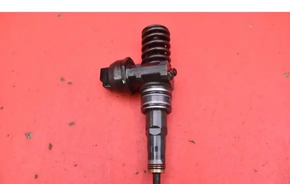 Skoda Fabia Mk1 (6Y) Fuel injector 0414720215