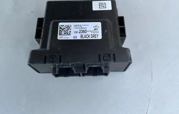 Chevrolet Camaro Parking PDC control unit/module 13512360 8370600000000X T1160750381