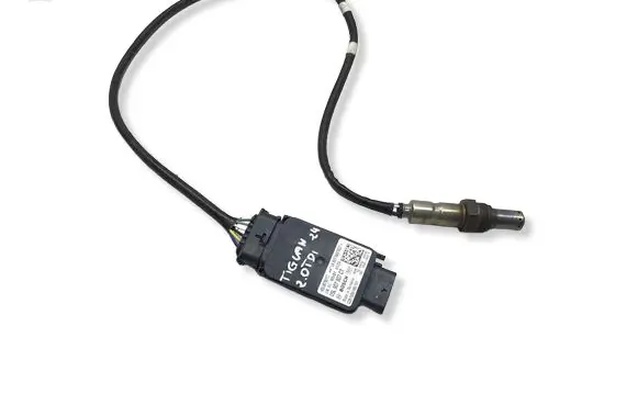 Volkswagen Tiguan Lambda probe sensor 05L907807CT 0281009186