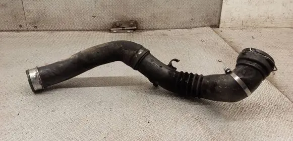 BMW 3 E90 E91 Intercooler hose/pipe 7805438 7805437