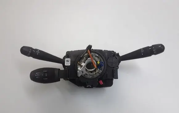Wiper turn signal indicator stalk/switch