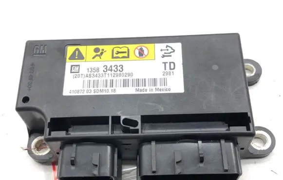 Opel Insignia A Airbag deployment crash/impact sensor 13583433