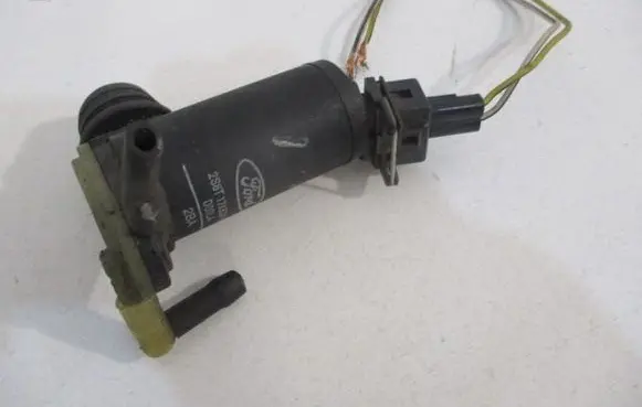Ford Fusion Windscreen/windshield washer pump 2S6T17K624BA