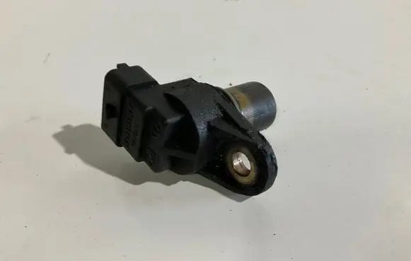 Mercedes-Benz E W211 Camshaft position sensor A0031539728 370204