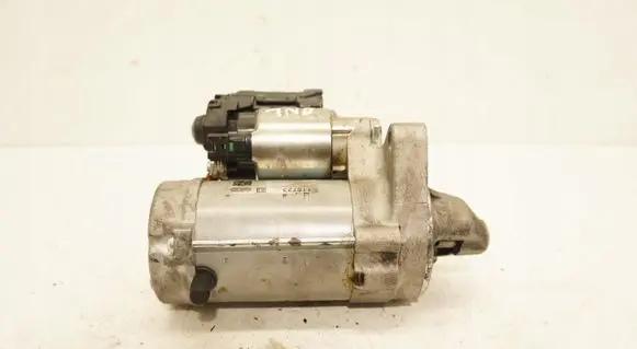 Toyota Yaris Starter motor F032115723