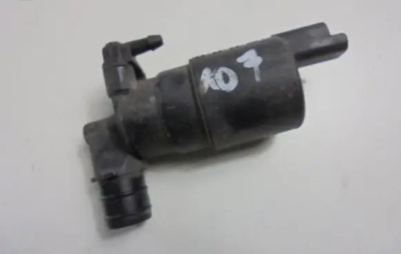 Peugeot 107 Windscreen/windshield washer pump 9645163380