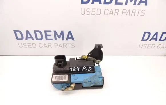 Volvo S60 Front door lock D124