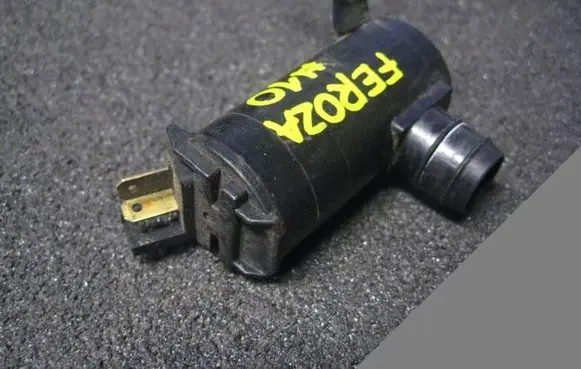 Daihatsu Feroza Windscreen/windshield washer pump 