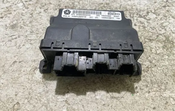 Chrysler Sebring (JS) Door control unit/module 04602922AB F00HJ00415