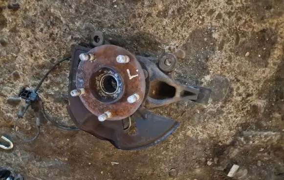 Mazda CX-5 Front wheel hub