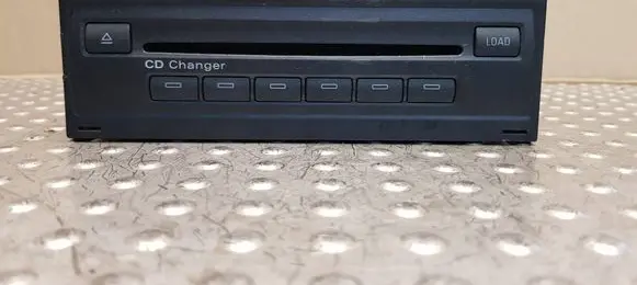 Audi A6 S6 C6 4F CD/DVD changer 4E0035111A
